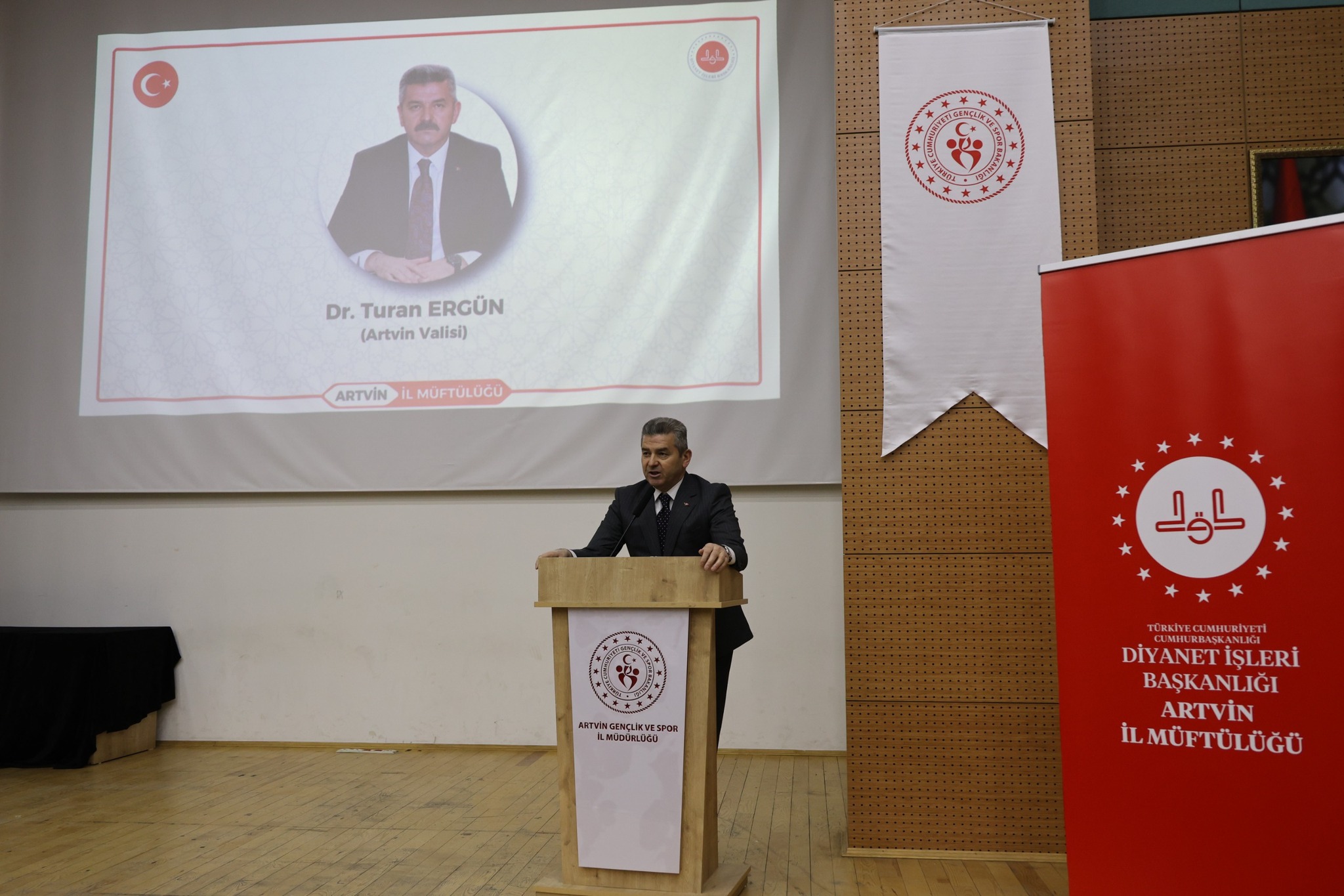 Artvin’de “Aylık Din Hizmetleri Değerlendirme Toplantısı” gerçekleştirildi