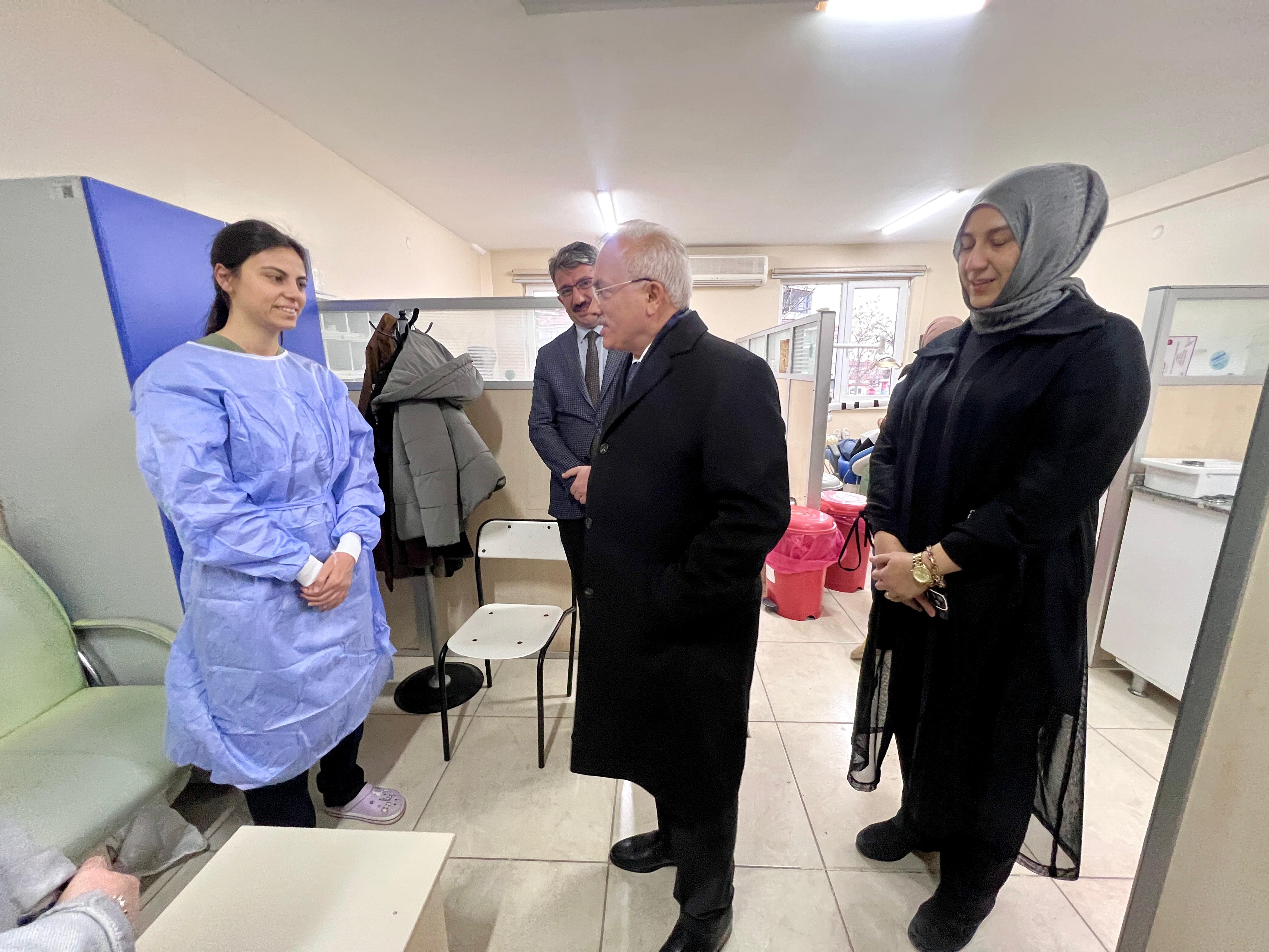 Vali Kumbuzoğlu Aksaray Ağız ve Diş Sağlığı Merkezi’ni ziyaret etti