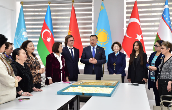 Türk dünyası bilim insanları Almatı’da "Neotürk" konferansında bir araya geldi