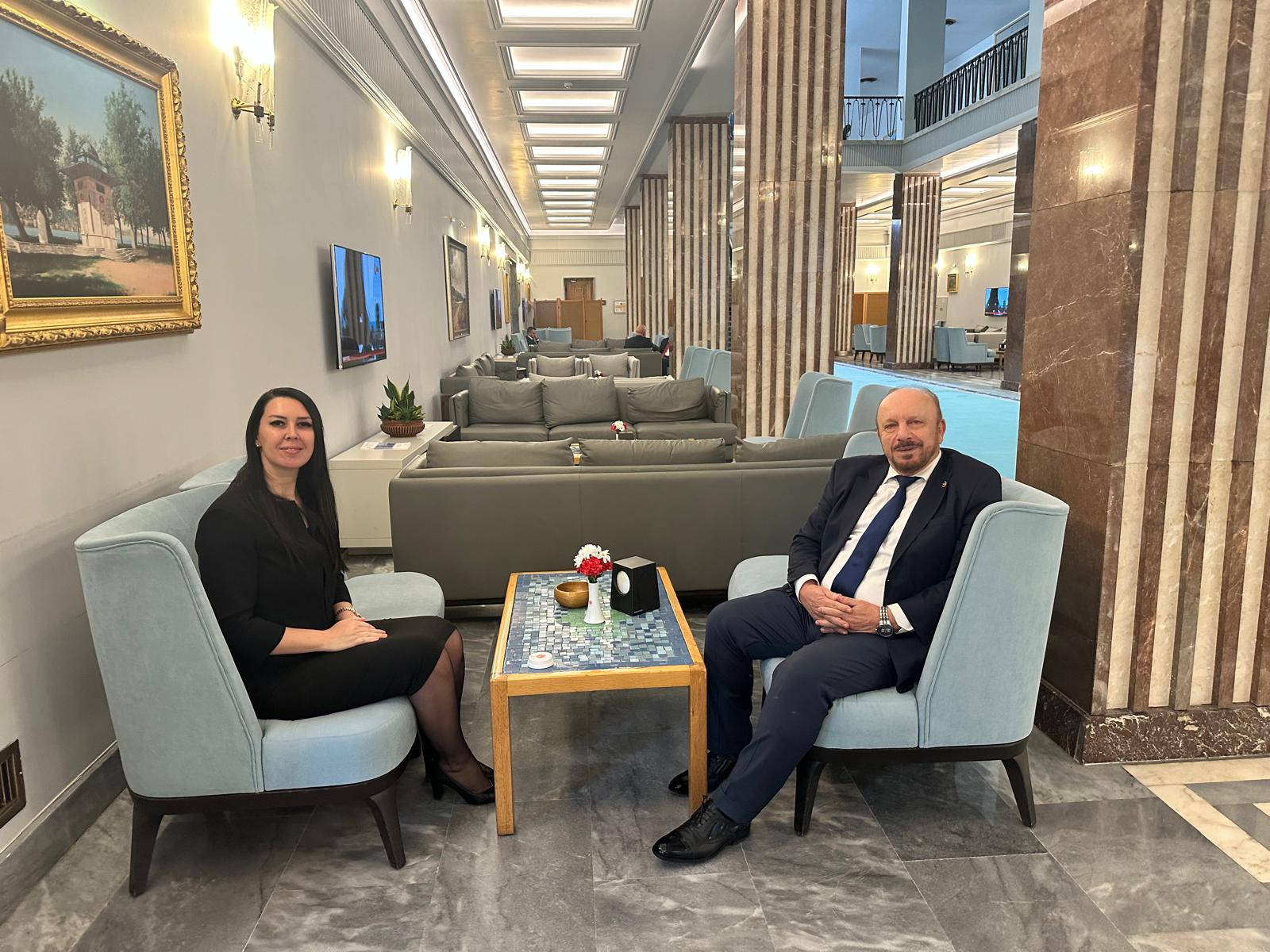 Deniz Özbakır ve Hüseyin Özbakır'dan 19 Mayıs mesajı