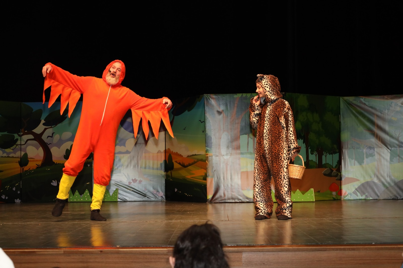 Gebze’de çocuk kahkahaları tiyatroyla buluştu