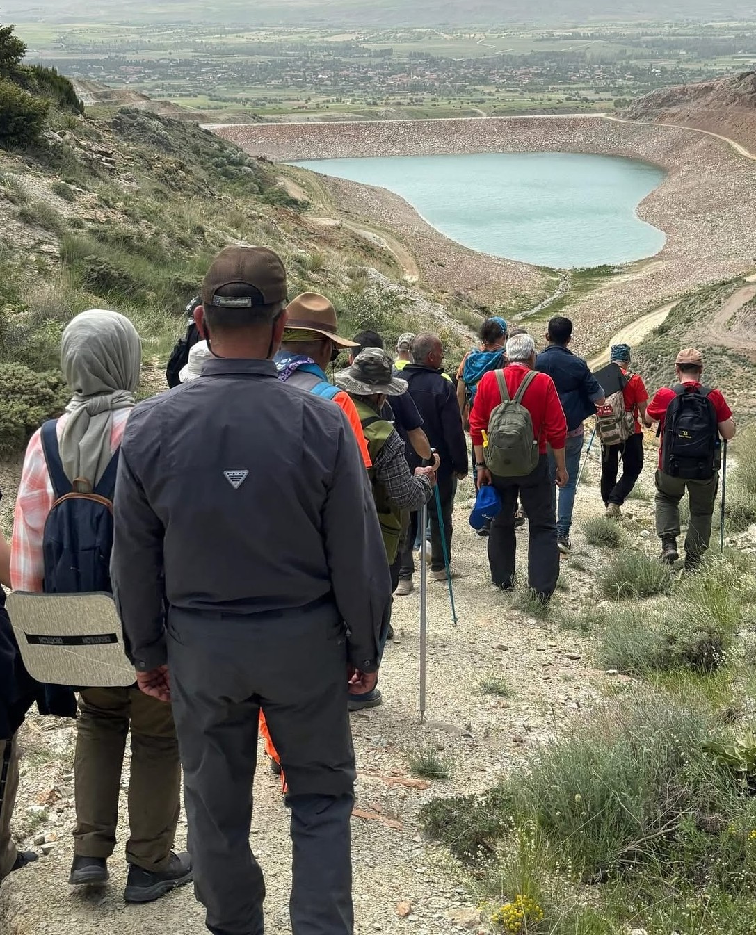 Karacaören’in saklı cenneti kanyon ve şelale büyüledi