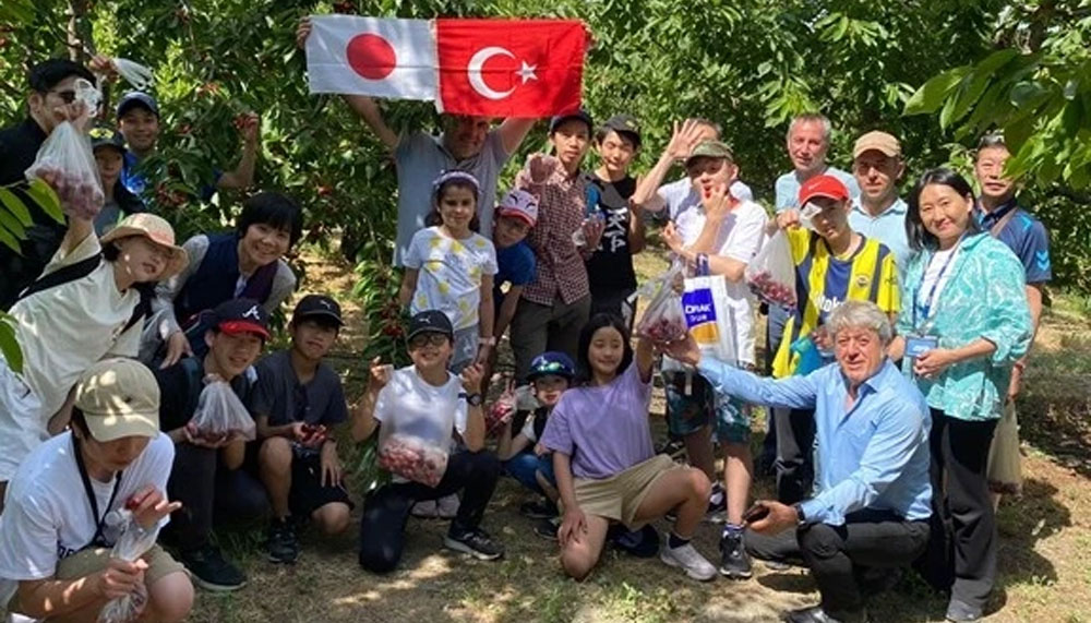 Denizli’nin kültür köprüsü kirazla kuruldu