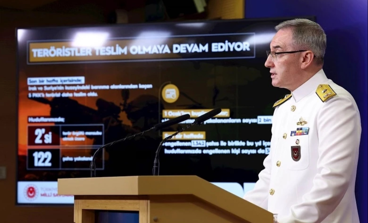 Teröristler teslim oluyor, sınır güvenliği güçleniyor