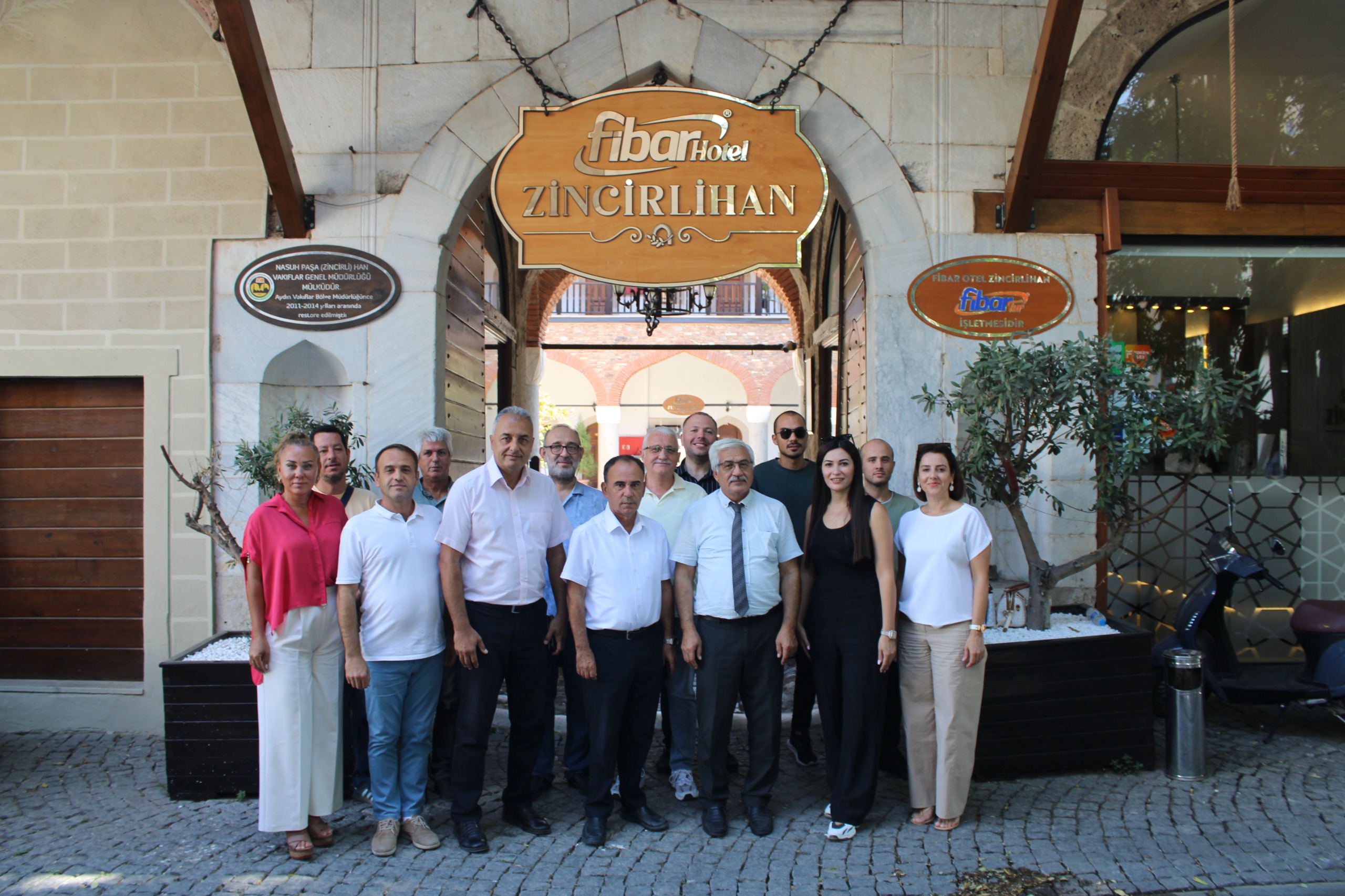 Aydın'da Turizm Haftası'nda emeği geçenler unutulmadı