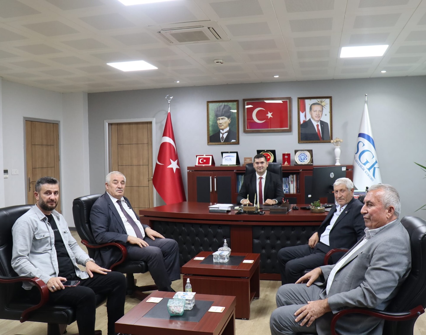 Afyonkarahisar SGK’da ziyaretçi fırtınası