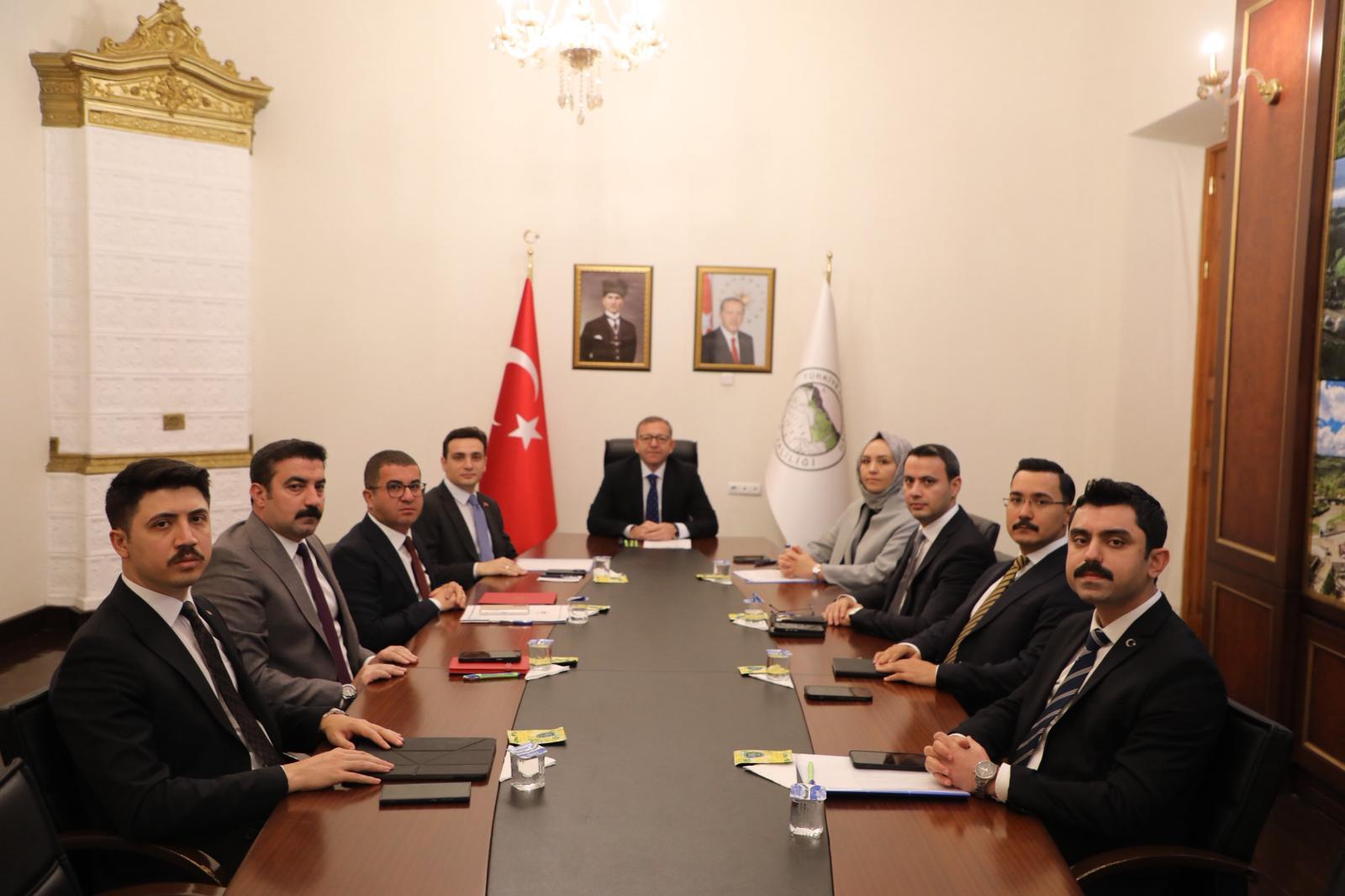 Vali Ziya Polat başkanlığında ilçelerdeki çalışmalar değerlendirildi