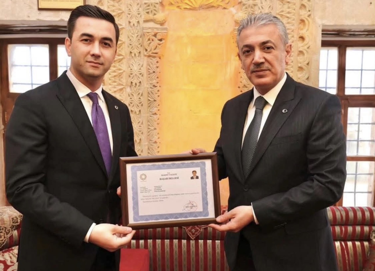 Mardin Valisi’nden Midyat Kaymakamı’na başarı belgesi