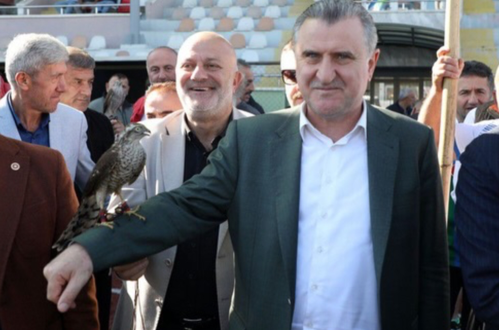 Atmacacılar derneklerinden Bakan Bak’a çağrı: Yasak yeniden değerlendirilsin