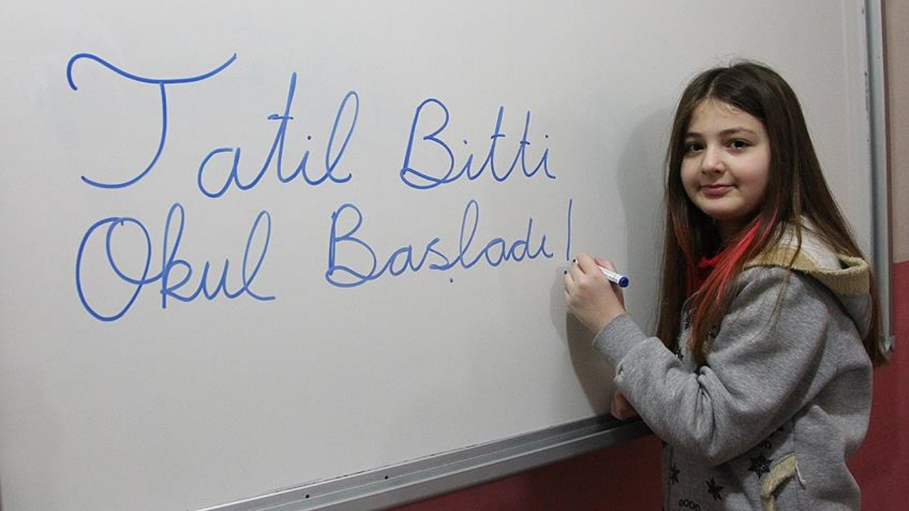 Okullarda ikinci dönem başladı: Ders zili çaldı