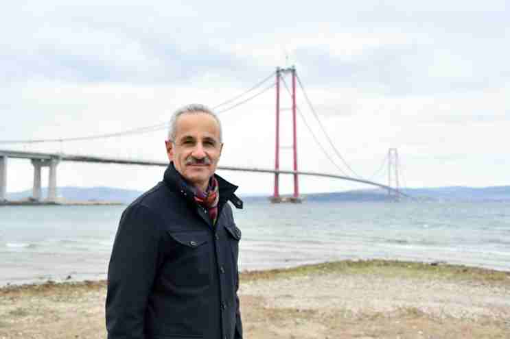 Uraloğlu Dünyada yılın en iyi projesi 1915 Çanakkale Köprüsü oldu