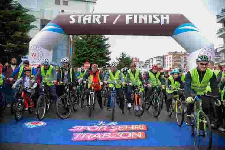Trabzon pedallar sağlık için çevrildi
