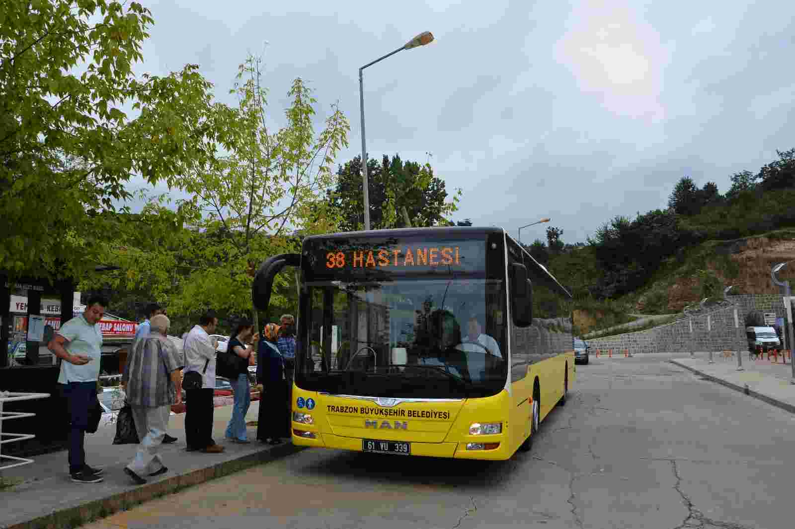 Başkan Genç’ten öğrencilere ulaşım kolaylığı