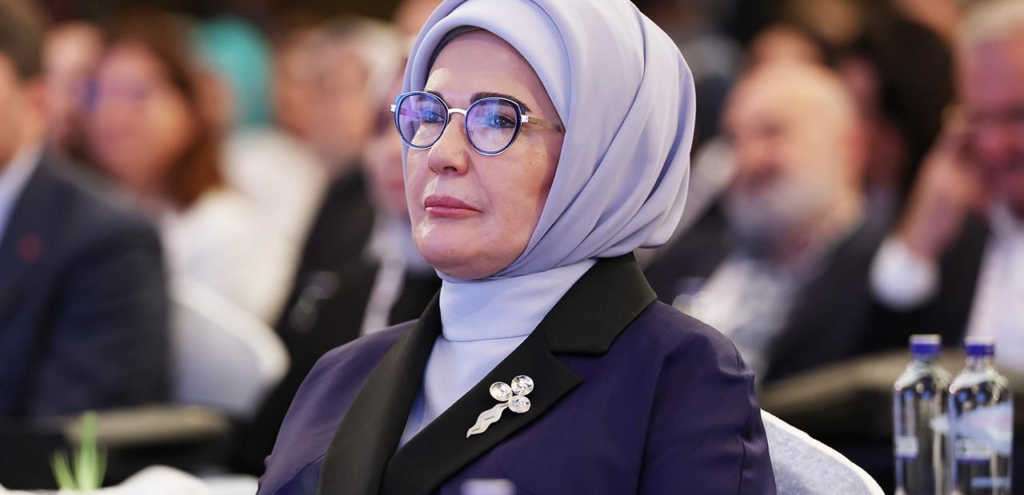 Emine Erdoğan, COP29’a katılmak üzere Bakü’de