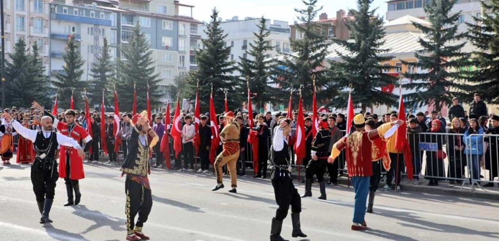 Kars’ın düşman işgalinden kurtuluşunun 104’üncü yılı coşkuyla kutlandı