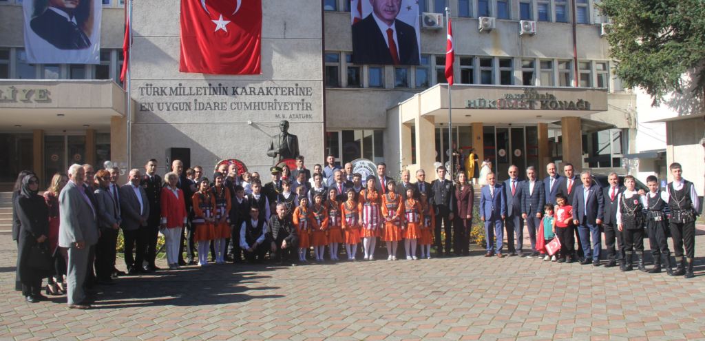 Trabzon Vakfıkebir’de Cumhuriyet coşkuyla kutlandı