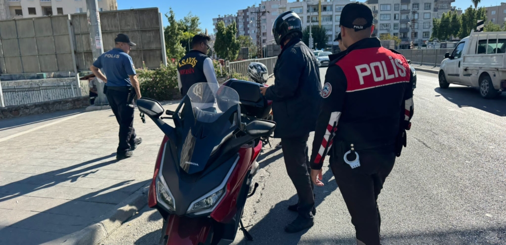 Mersin’de asayiş ekiplerinden motosiklet denetimi: 678 motosiklet kontrol edildi