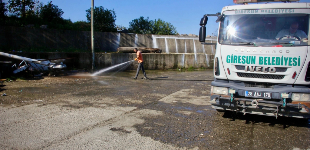 Kumyalı Balıkçı Barınağında Temizlik