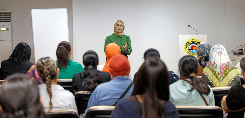 Alanya belediyesinden kanser tarama semineri