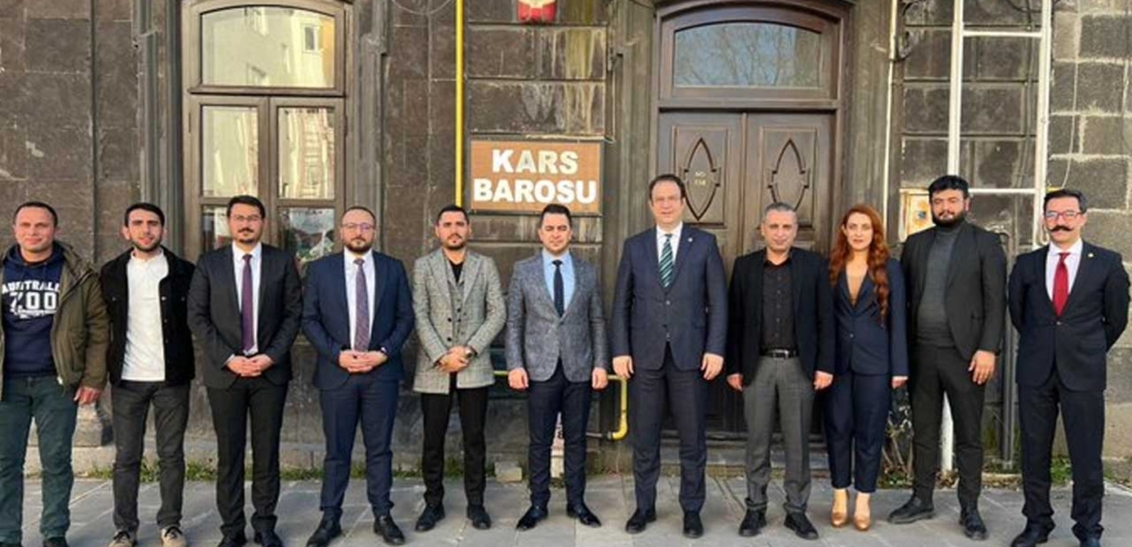 Kars CHP Milletvekili İnan Akgün Alp, Baro Başkanı Necat Yağcı’yı ziyaret etti