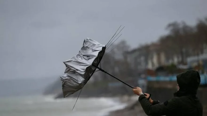 Marmara ve Ege Denizi’nde fırtına uyarısı