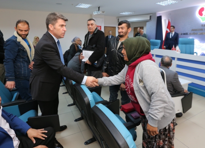 Amasya Valisi Önder Bakan, ilk halk günü toplantısını gerçekleştirdi