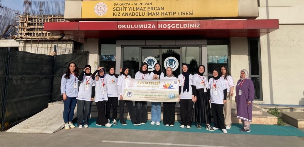 Tirebolu Kız Anadolu İmam Hatip Lisesi’nden Bir Şampiyonluk Daha…