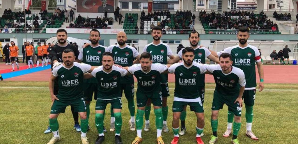 Bölgesel Amatör Lig’de Şiran Yıldız Spor, Kars 36 Spor’u 2-1 yendi