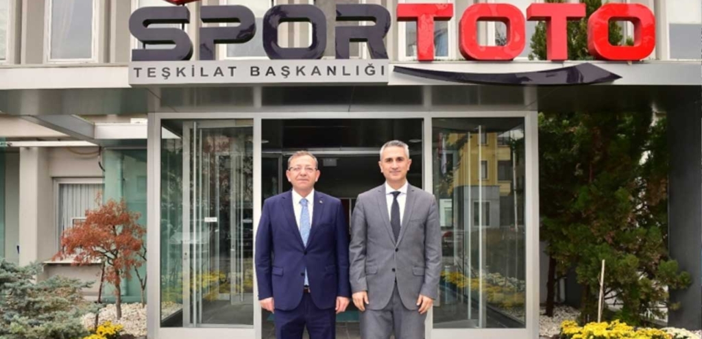 Spor Toto Teşkilat Başkanı Öztürk’e Kars Valisi Ziya Polat’tan ziyaret