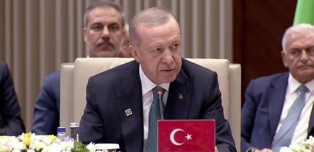 Cumhurbaşkanı Erdoğan: Türk Devletleri olarak barışa destek vermemiz önemli