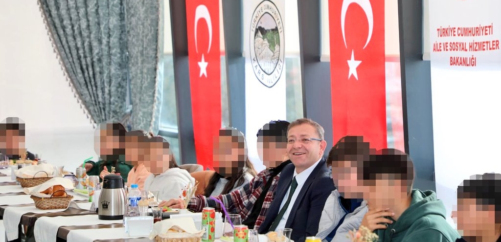 Kars Valisi Ziya Polat: Çocuk gülerse, dünya güler