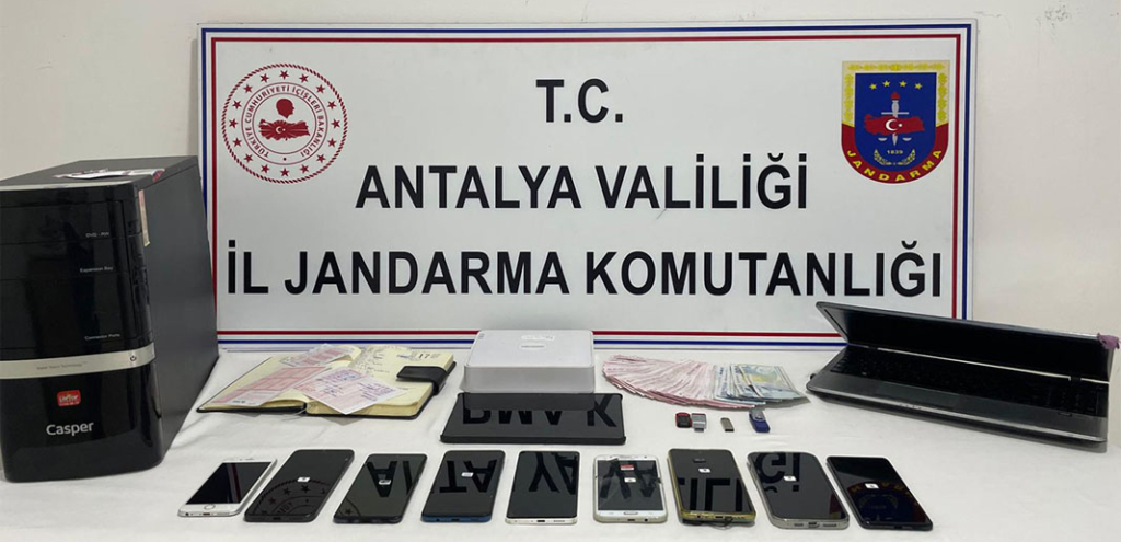 Antalya’da yasa dışı bahis operasyonuna 8 gözaltı