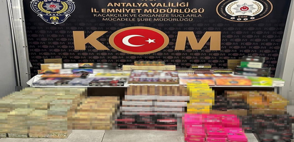 Antalya’da cinsel içerikli çikolata operasyonu! 11 kişi yakalandı