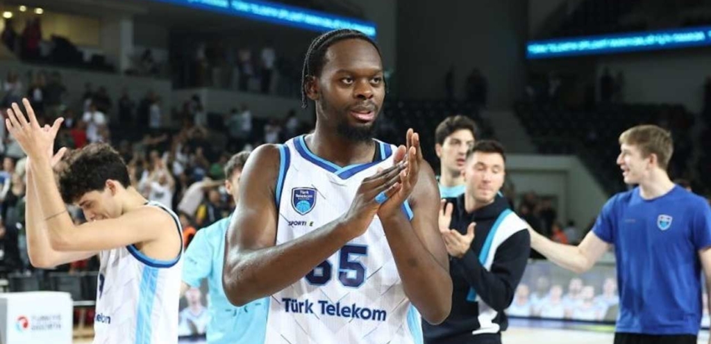 Türk Telekom, Avrupa’da üç maç sonra kazandı: Anthony Brown 39 sayı attı